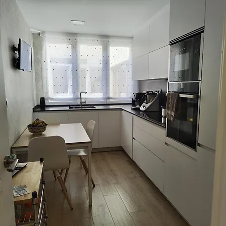 Habitacion Con Bano Algorta Privatunterkunft Getxo